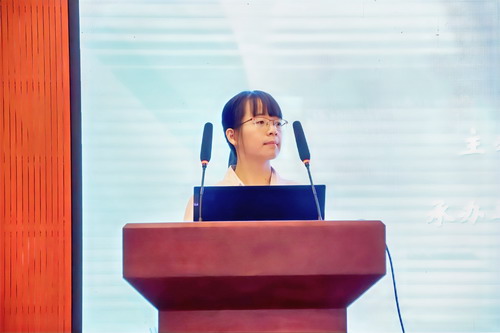 黎旋老师.jpg 黎旋老师.jpg