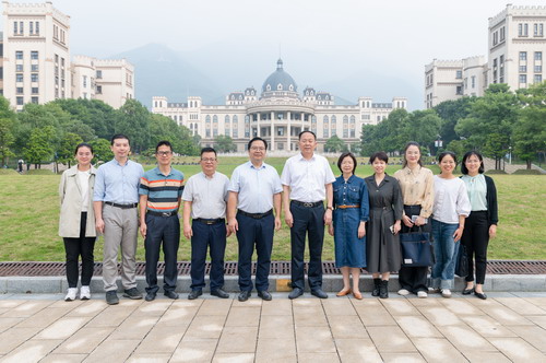 合影留念.jpg 合影留念.jpg