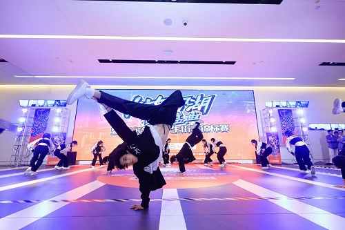 比赛现场.jpg 比赛现场.jpg