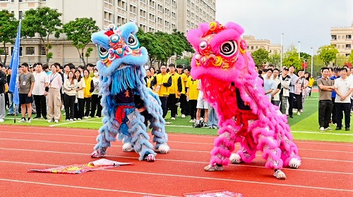 星湖校区入场展演2.jpg 星湖校区入场展演2.jpg