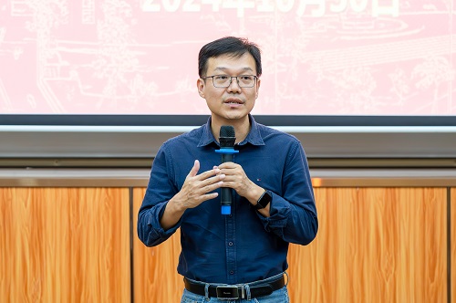 方泽强讲话.jpg 方泽强讲话.jpg