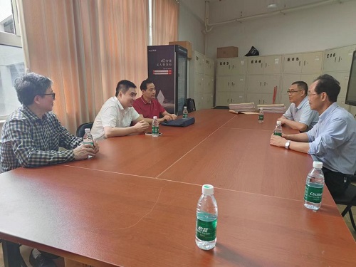 张有谊一行在广东培正学院调研.jpg 张有谊一行在广东培正学院调研.jpg