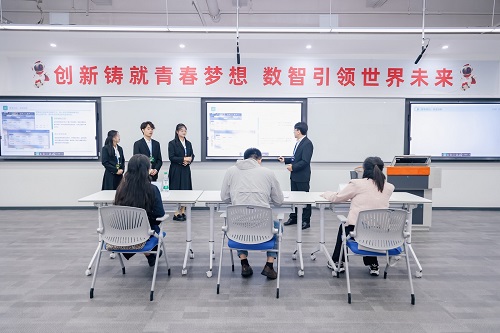 澳门网投参赛学生2.jpg 澳门网投参赛学生2.jpg