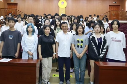 合影留念.jpg 合影留念.jpg