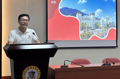 方泽强讲话.jpg 方泽强讲话.jpg